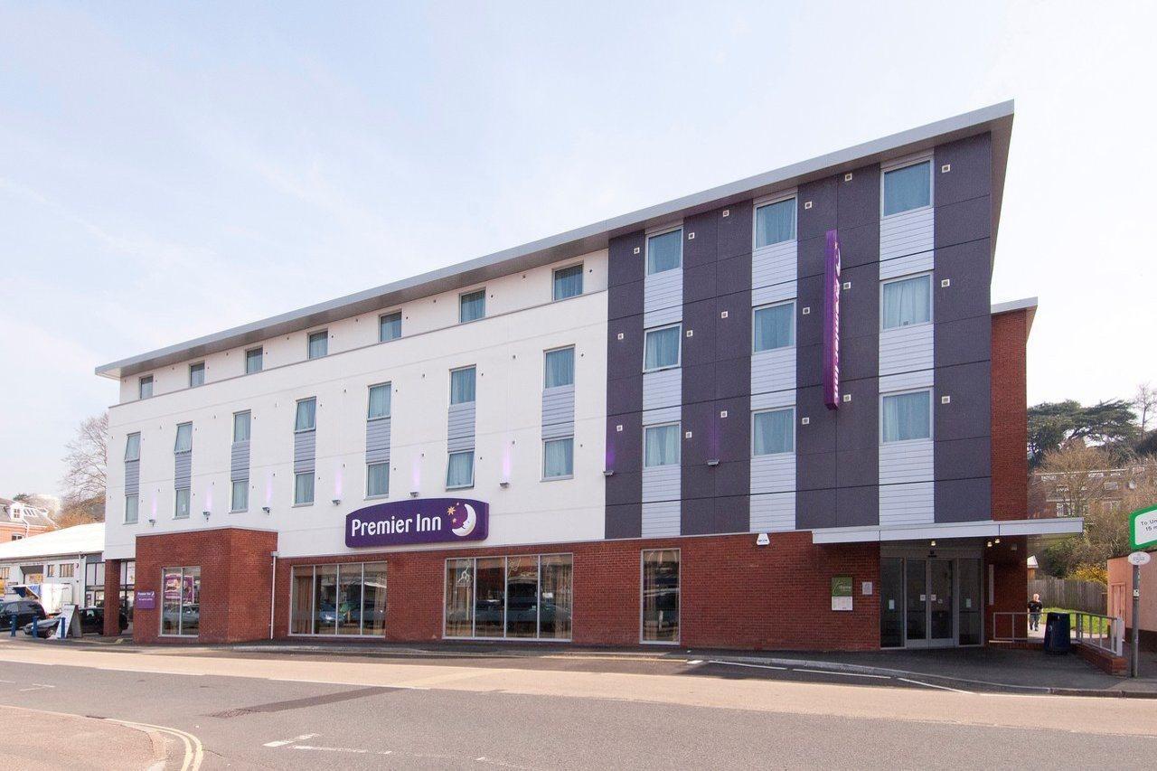 Premier Inn Exeter Central St. Davids ภายนอก รูปภาพ