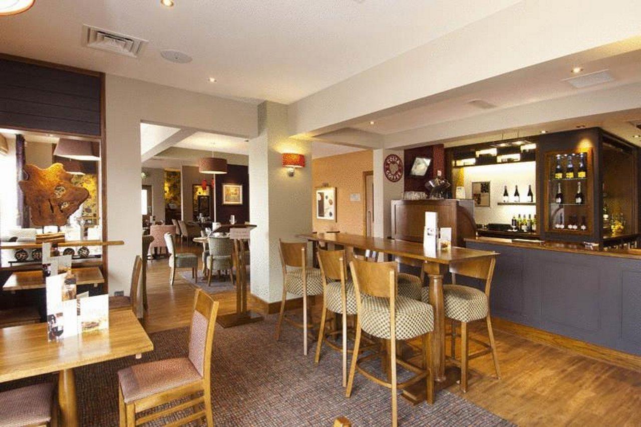 Premier Inn Exeter Central St. Davids ภายนอก รูปภาพ