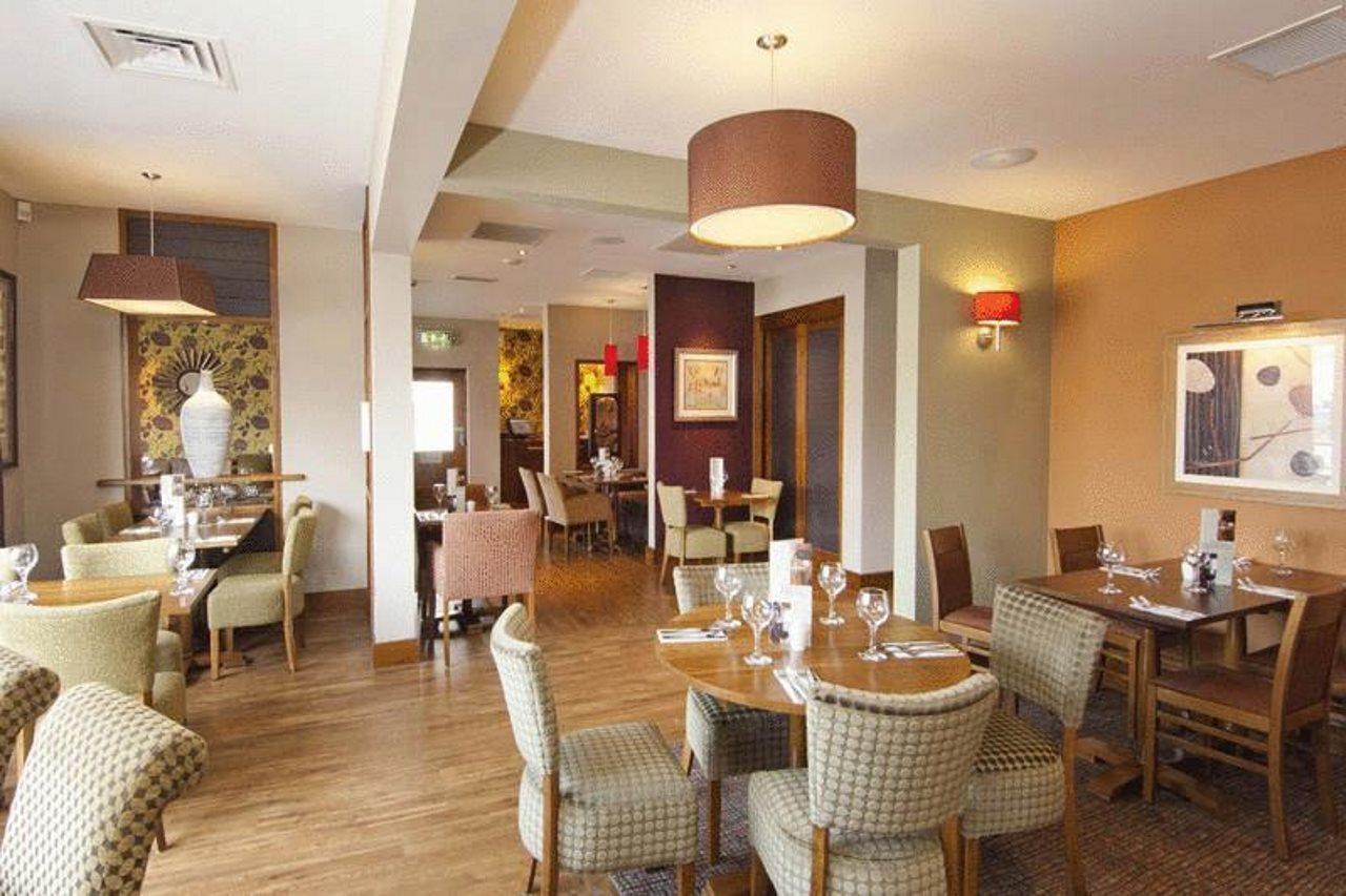 Premier Inn Exeter Central St. Davids ภายนอก รูปภาพ